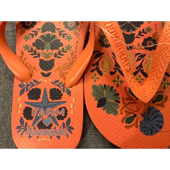 Havaianas + Farm Rio Collab Seashell Tapestry Flip Flops in Peach Rose Sz 9/10 - Picture 2 of 6
